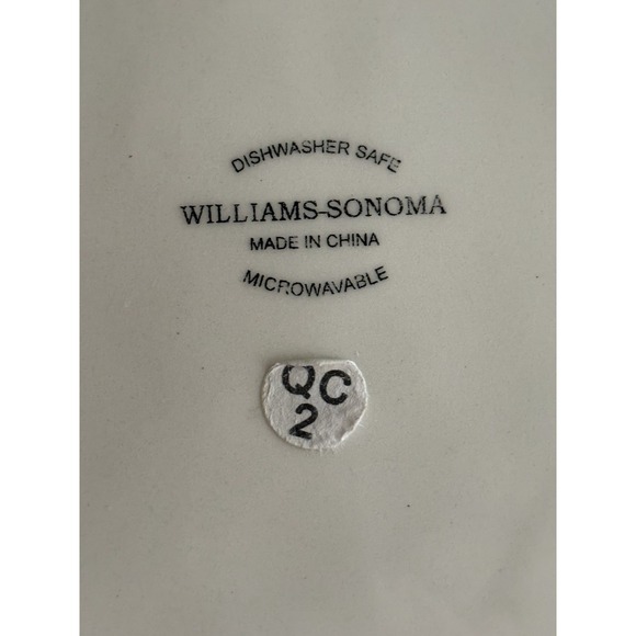 WILLIAM-SONOMA Ceramic Snowman/Snowmaid Appetizer/Dessert Plates - Set of 2 - Picture 9 of 14